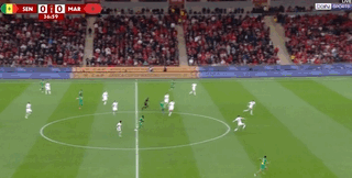 恩迪亚耶单刀被布努挡出