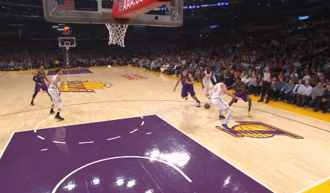 祖巴茨挡拆顺下接波普助攻双手虐筐