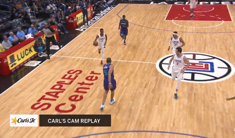 哈里斯中路加速滑翔劈扣