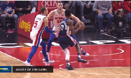 快船队亚历山大送饼助飞哈雷尔空接重扣