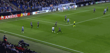 武磊把握机会能力差