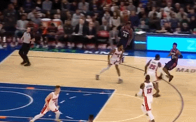 兰德尔接球冲刺暴力重扣油锤灌顶