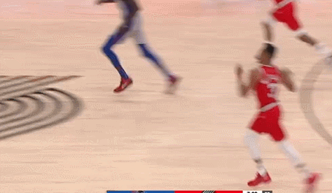 CJ长传安东尼顺下双手暴扣