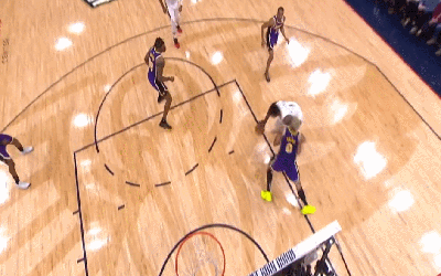 锡安虐筐！詹姆斯超超远三分回敬