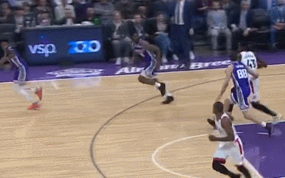 鲍威尔快下残暴隔扣吉尔斯