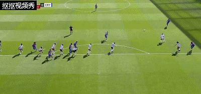 水晶宫大禁区外外脚背抽射命中门梁