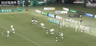 东京绿茵头球攻门被FC东京守门单掌扑出