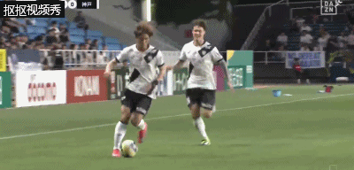 神户胜利船打门角度过小被门将封堵出底线