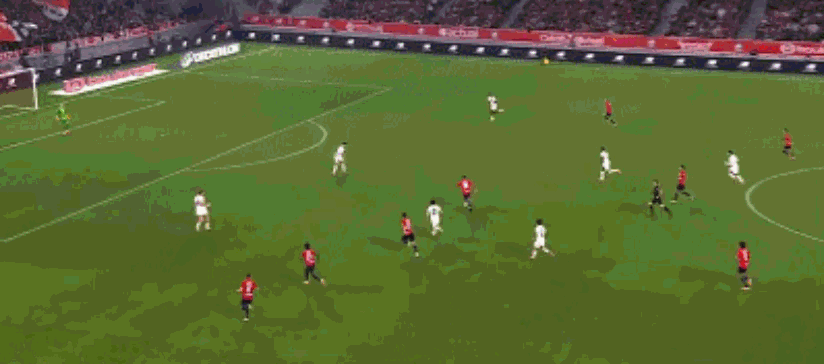 埃唐·姆巴佩内切低射破门扳平比分，里尔1-1巴黎圣日耳曼