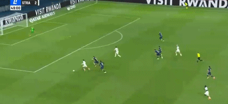 帕尼切利单刀面对门将完成梅开二度，巴黎圣日耳曼1-3斯特拉斯堡