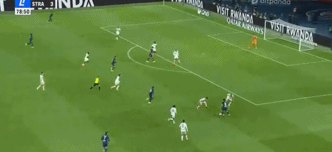 马尤卢射门被扑后头球完成关键补射，巴黎圣日耳曼3-3斯特拉斯堡