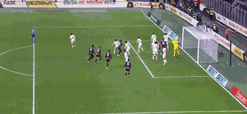 莱奥头球破门绝平，AC米兰1-1热那亚