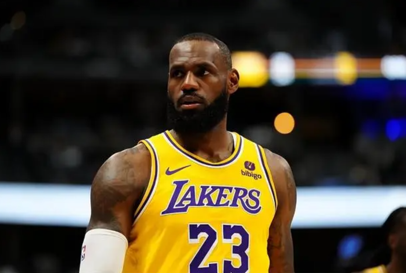 詹姆斯缺席今日湖人VS国王比赛
