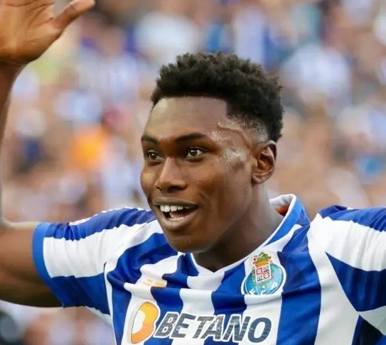 波尔图最有潜力的前锋奥莫罗迪翁