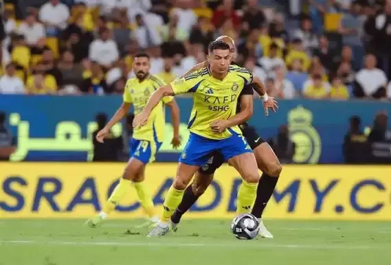 沙特联球队可以注册多少名球员