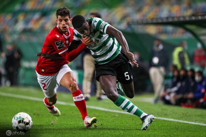 努诺·门德斯葡萄牙体育时期