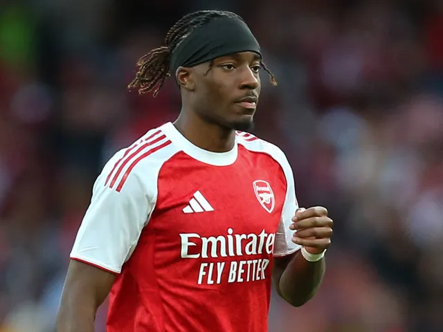 25年8月6日，阿森纳的诺尼・马杜克