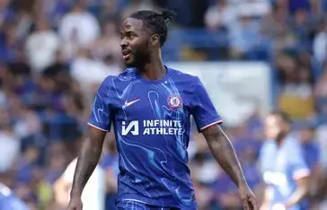 英超替补席可以有几个人