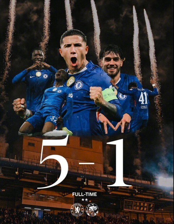 切尔西5-1大胜十人阿贾克斯