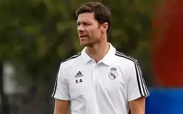 顶级球星变主帅！新赛季他们的执教成果都如何