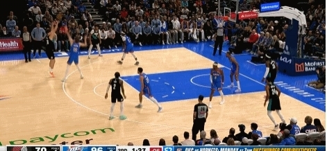 杨瀚森命中三分