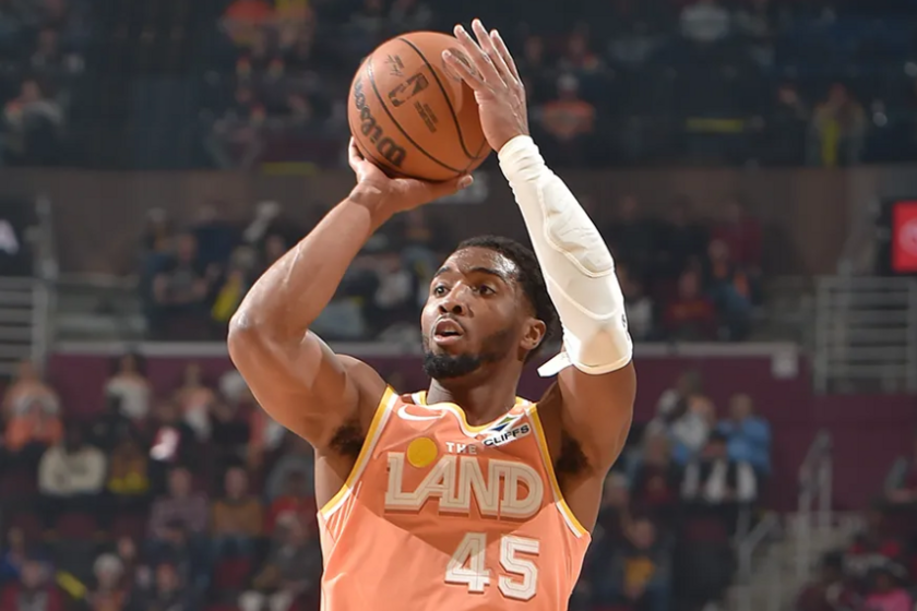 米切尔此役砍下45分